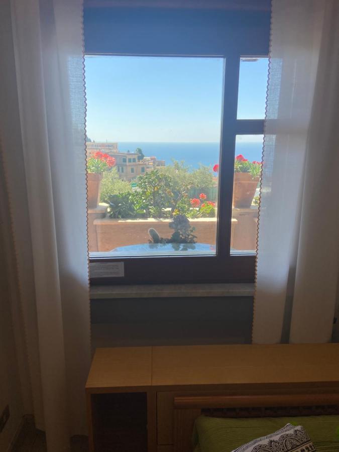 Villa Centaurea Apartment With Private Parking Taormina Buitenkant foto